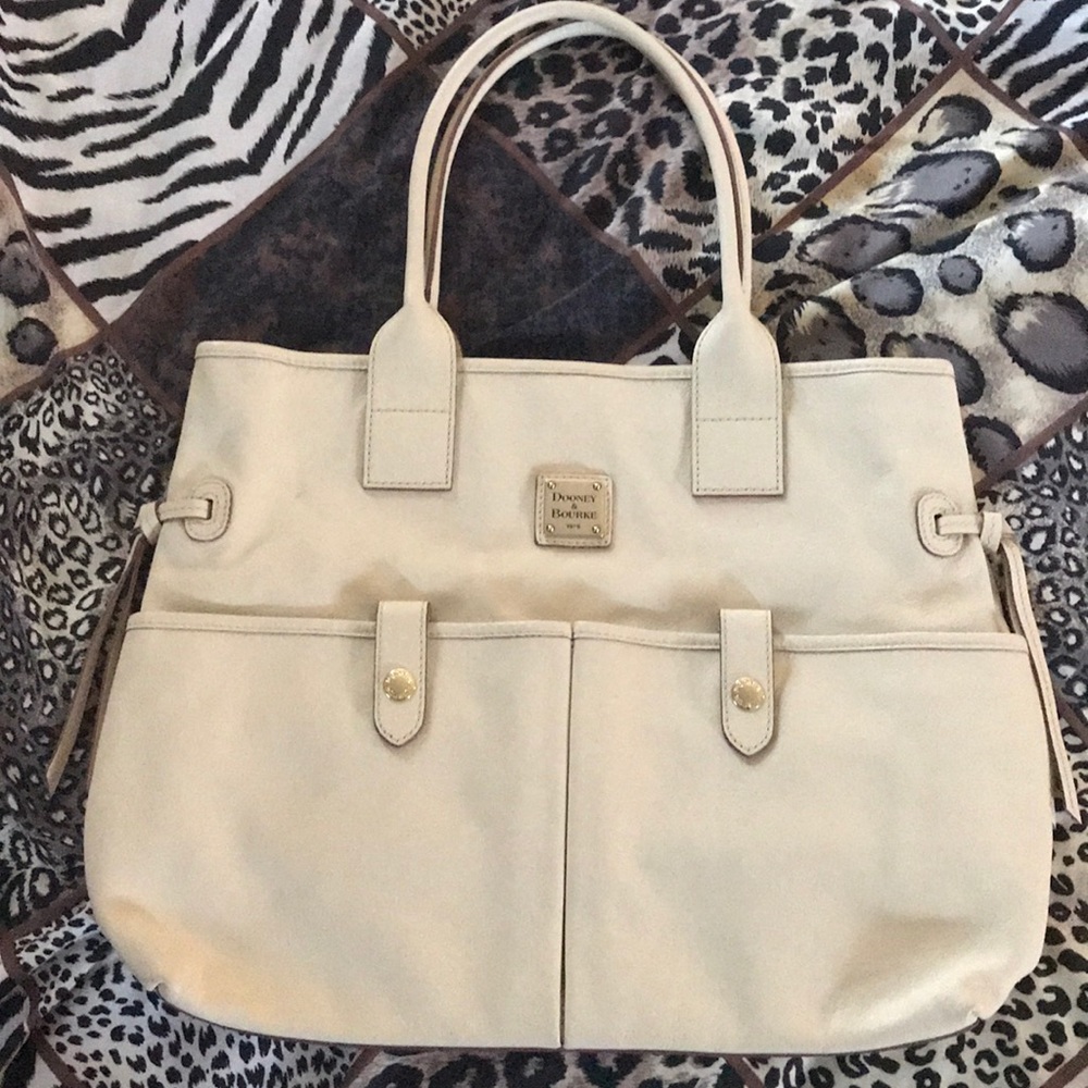 Dooney & Bourke Bag